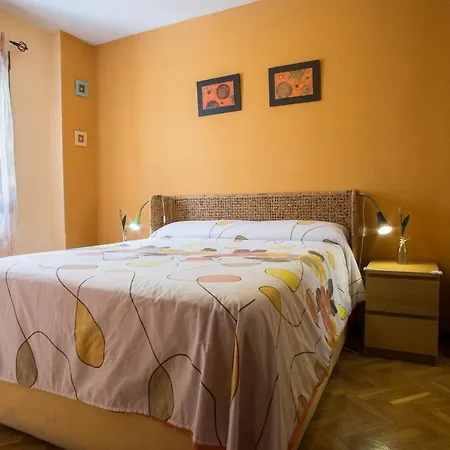 Vut Plaza De La Fruta